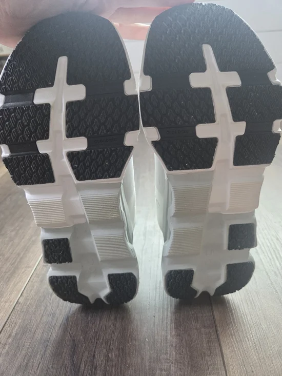 On Running Women’s Cloudflyer White with Pink Accents - Picture 8 of 9